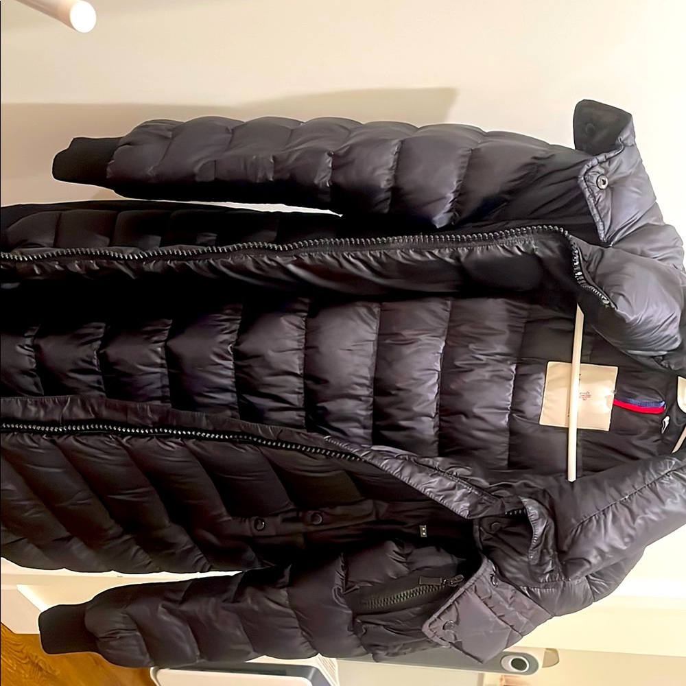 Moncler Drawstring-Back Puffer Jacket “Chambly” L… - image 1